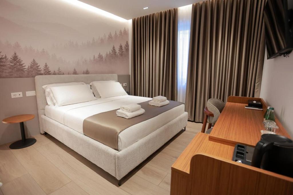 Double Room Select Hotel Tirana